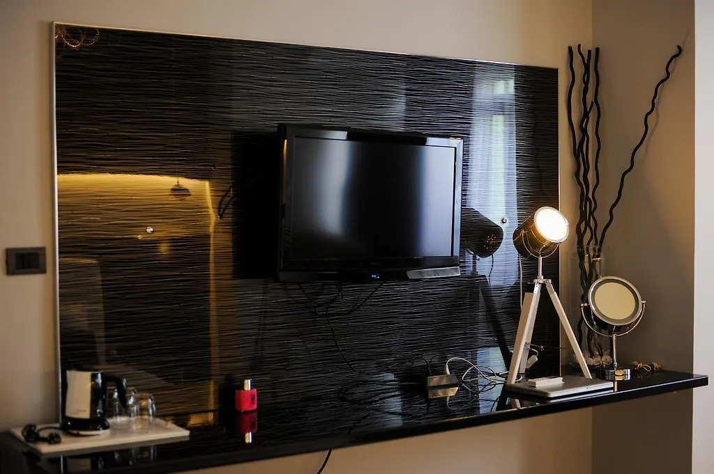 Tiranatop Suites 0*, Tirana Albánie