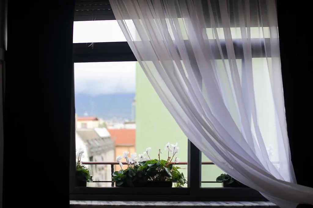 Tiranatop Suites 0*, Tirana Albánie